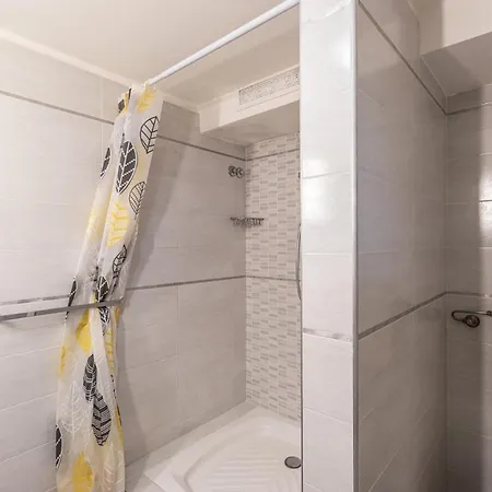 Taverna Di Marzabotto-hospital Station Parking דירה *