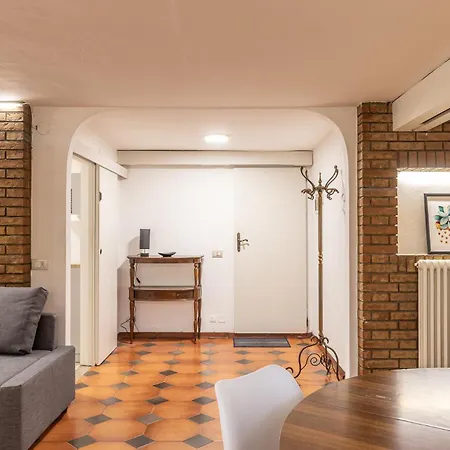 Taverna Di Marzabotto-hospital Station Parking מודנה